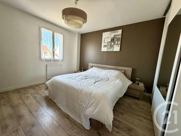 Maison à vendre  5 pièces - 98 m 2   DAMMARTIN EN GOELE  - 77