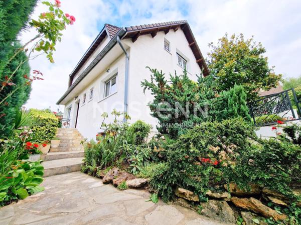 CHATENAY-MALABRY - PROCHE VALLEE AUX LOUPS - MAISON 7 PIECES 226M2 AU SOL + SOUS-SOL + JARDIN