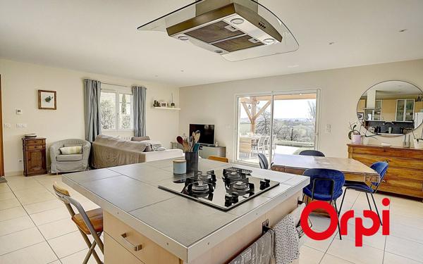 Maison à vendre    5 pièces •  Bourgoin-Jallieu