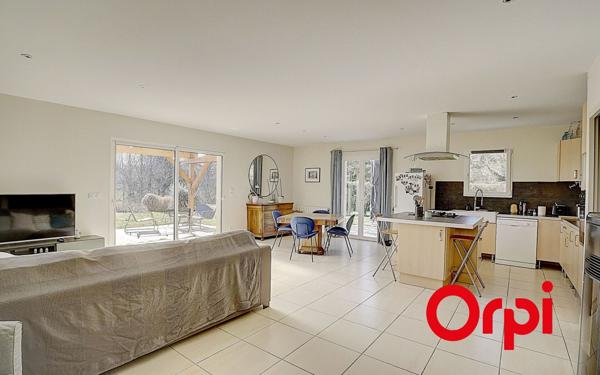 Maison à vendre    5 pièces •  Bourgoin-Jallieu