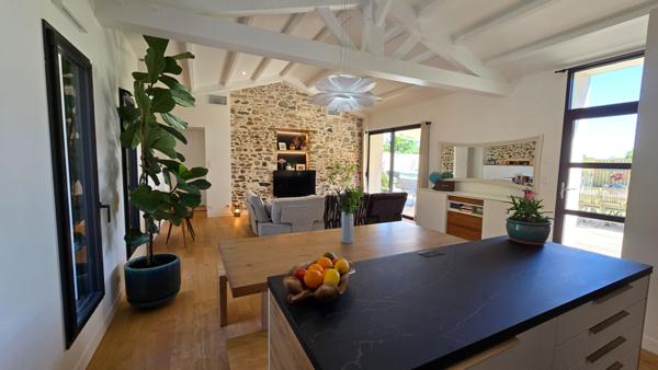 Maison Les Sables D Olonne 5 pièce(s) 94 m2