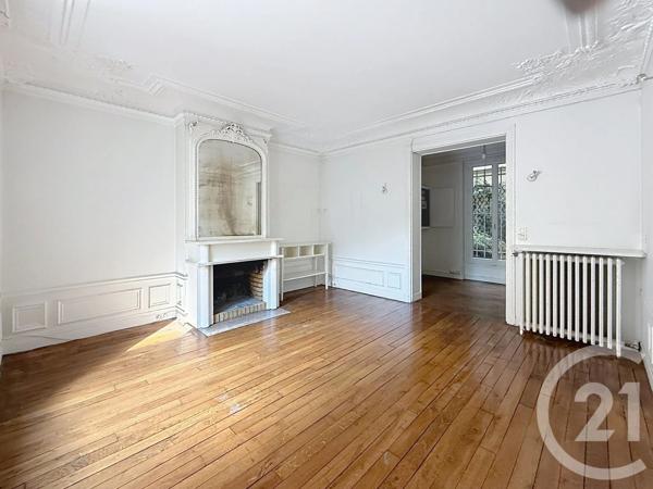 Appartement F4 à vendre  4 pièces - 102 m 2   PARIS  - 75018
