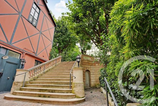 Appartement F4 à vendre  4 pièces - 102 m 2   PARIS  - 75018