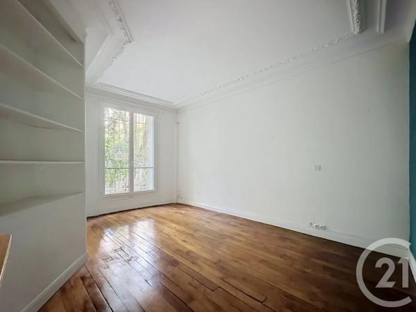 Appartement F4 à vendre  4 pièces - 102 m 2   PARIS  - 75018