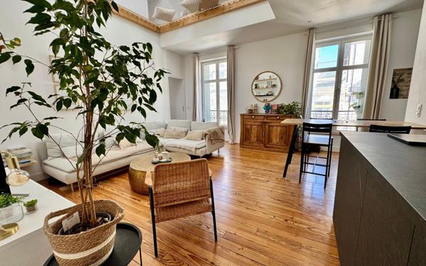 Appartement à vendre    4 pièces • 81,30 m2 Pau