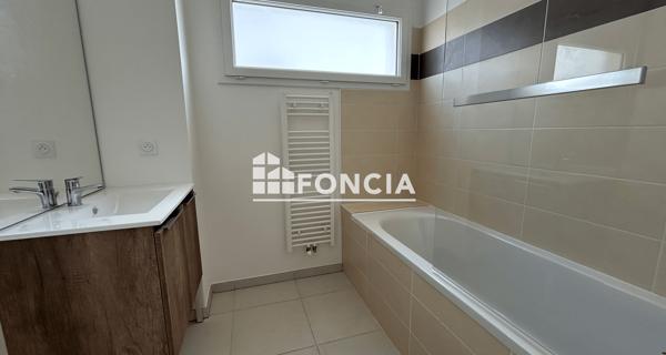 Location Appartement 3 pièces 64.6 m² - Avignon 84000