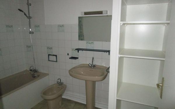 Appartement à louer    2 pièces •  Aignan