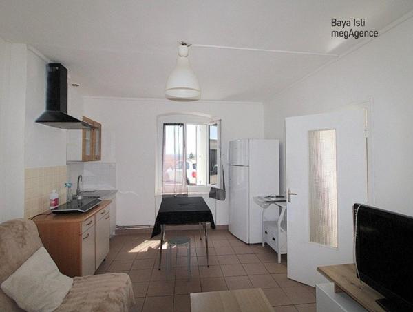 Immeuble à SAINTE-SIGOLENE, 43600 - 147m²