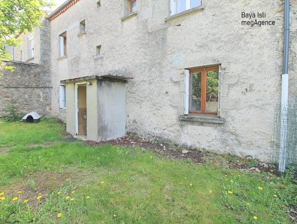 Immeuble à SAINTE-SIGOLENE, 43600 - 147m²