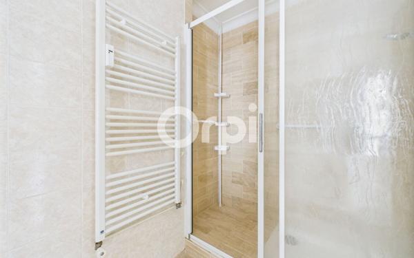 Appartement à vendre    5 pièces • 144,54 m2 Mandelieu-la-Napoule