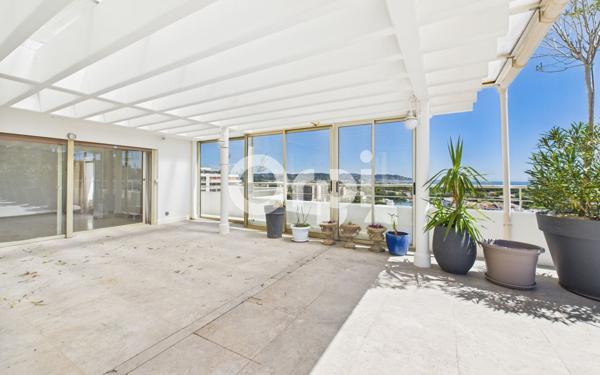 Appartement à vendre    5 pièces • 144,54 m2 Mandelieu-la-Napoule