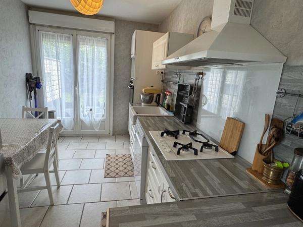 PAVILLON INDIVIDUEL DE PLAIN PIED - 3 CHAMBRES - GARAGE