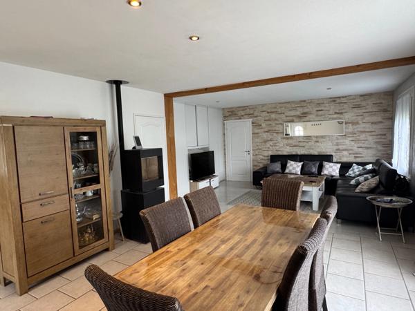 PAVILLON INDIVIDUEL DE PLAIN PIED - 3 CHAMBRES - GARAGE