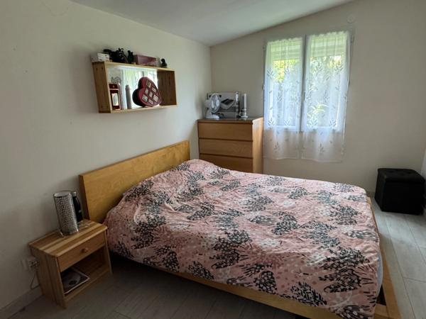 PAVILLON INDIVIDUEL DE PLAIN PIED - 3 CHAMBRES - GARAGE