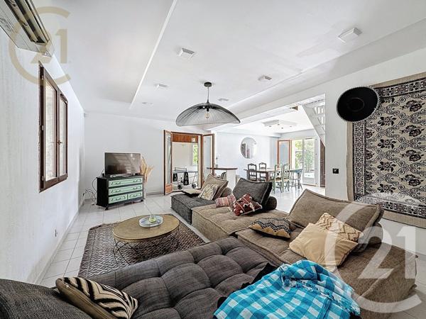 Maison à vendre  5 pièces - 118,46 m2 VIC LA GARDIOLE - 34