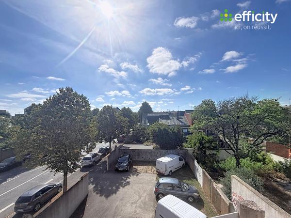 Appartement
         2 pièces
        - 27 m² 117 000 € *