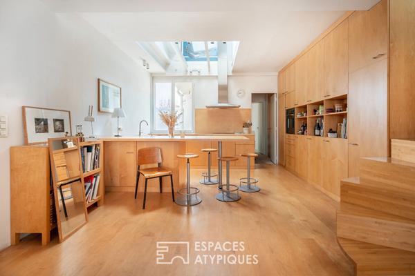 Duplex calme et lumineux au dernier étage