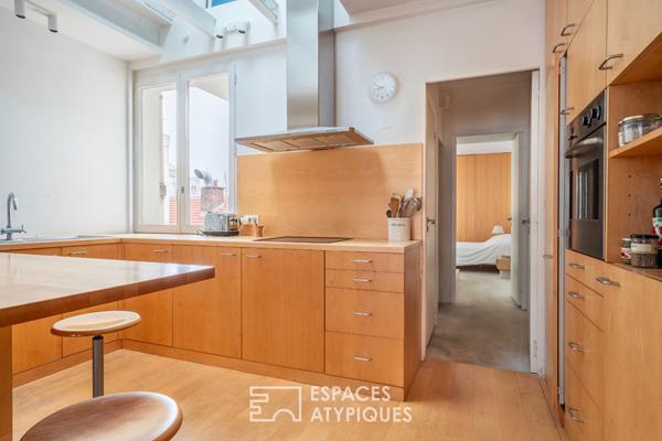 Duplex calme et lumineux au dernier étage