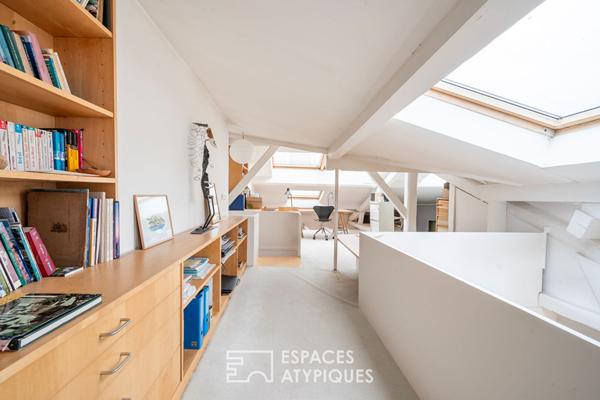 Duplex calme et lumineux au dernier étage