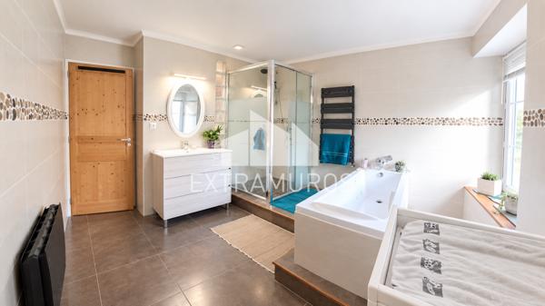 Maison 5 pièce(s) 3 chambre(s) 120 m²