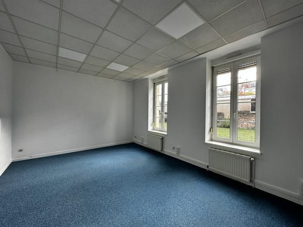 BUREAUX à LOUER de 157.66 m²
