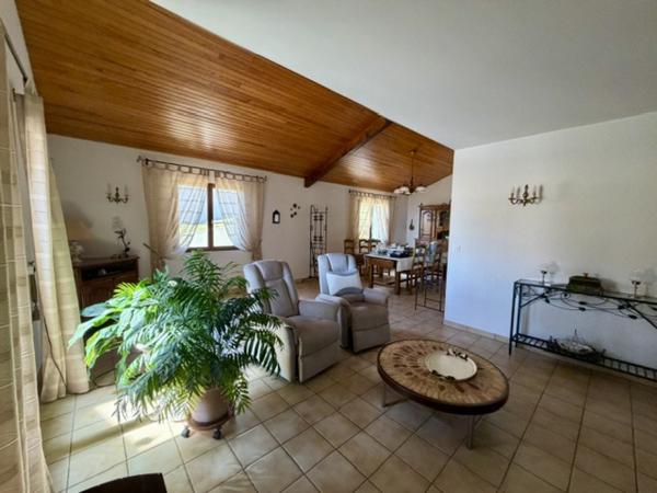 Maison 9 pièce(s) 4 chambre(s) 194 m²