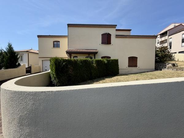 Maison 9 pièce(s) 4 chambre(s) 194 m²