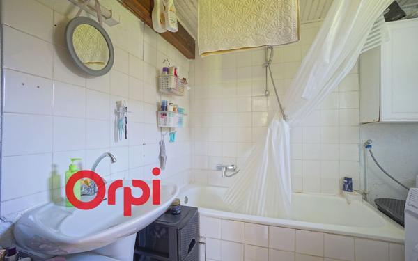 Maison à vendre    3 pièces •  Orbec