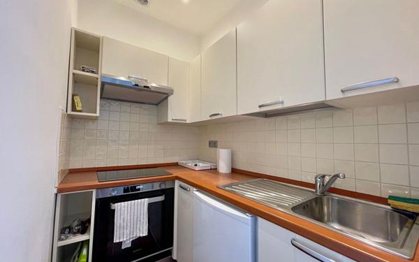 Appartement à vendre    2 pièces • 28,57 m2 Nice