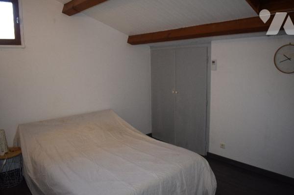 MAISON MODERNE SITUEE A VILLEFAGNAN 1hectare de terrain 220m2