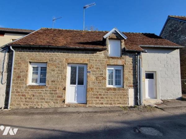 LA FERTE MACE, dans un hameau calme, maison 2ch, garage, jardin