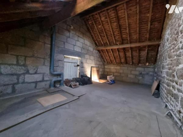 LA FERTE MACE, dans un hameau calme, maison 2ch, garage, jardin