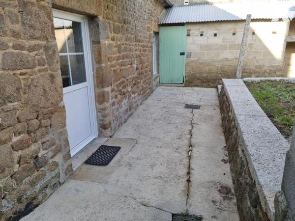LA FERTE MACE, dans un hameau calme, maison 2ch, garage, jardin
