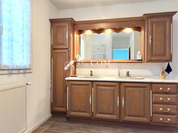 Villa 7 pièce(s) 4 chambre(s) 155 m²