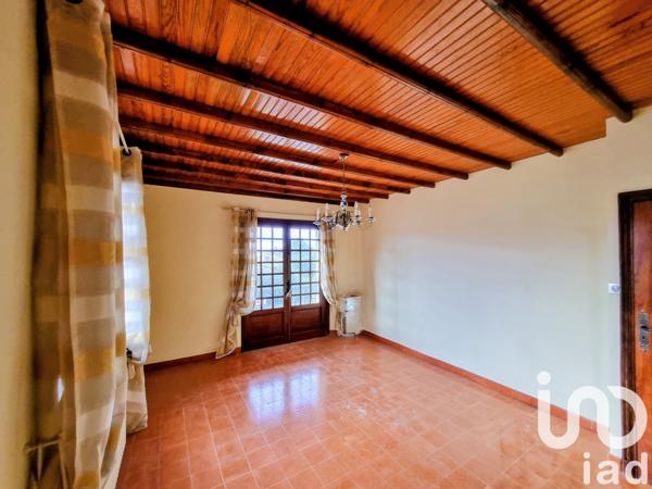 Maison à vendre 7 pièces 243 m² Arles