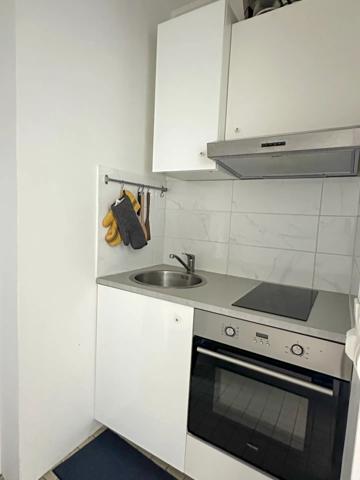 FONTAINEBLEAU - Appartement F2 bis MEUBLÉ avec fort potentiel locatif