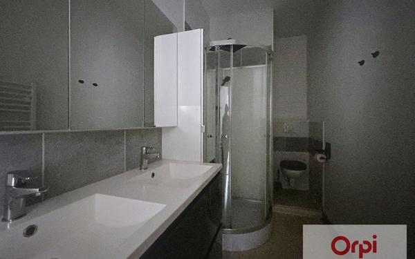 Appartement à louer    3 pièces • 80,67 m2 Montluçon