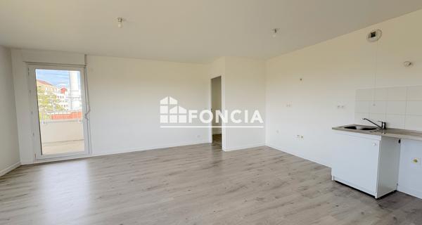 Location Appartement 3 pièces 65.7 m² - Neuilly-sur-marne 93330