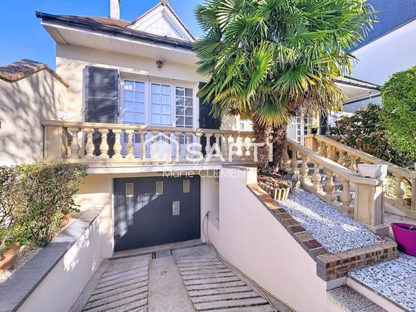 Maison individuelle de 7 pièces, 5 chambres, avec sous sol total grand garage, piscine.