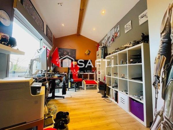 Maison T6 134m² avec piscine sur l'Isle d'Abeau