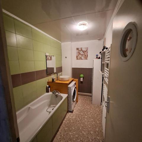 Maison à  Vendre de 131m²  4 pièces à   Saint- Jean de - Moirans ( 38430 )