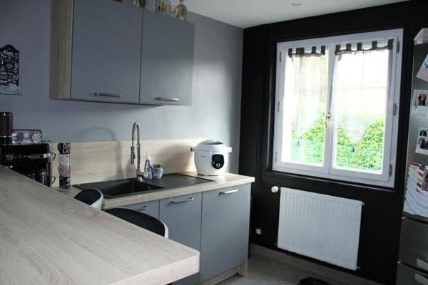 Maison  avec piscine sur Lesperon 4 pièce(s) 95 m2 sur 1460 m² de terrain