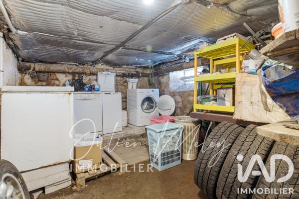 Maison à vendre 7 pièces 121 m² Sainte-Suzanne