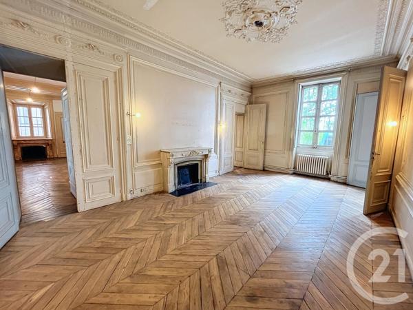 Appartement T6 à vendre  6 pièces - 228,32 m2 CHALON SUR SAONE - 71