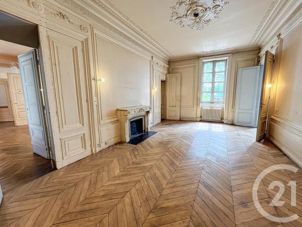 Appartement T6 à vendre  6 pièces - 228,32 m2 CHALON SUR SAONE - 71