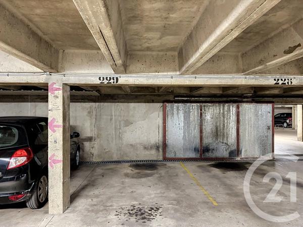 Appartement F4 à vendre  4 pièces - 76 m 2   DIJON  - 21