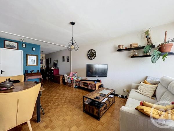 Appartement F4 à vendre  4 pièces - 76 m 2   DIJON  - 21