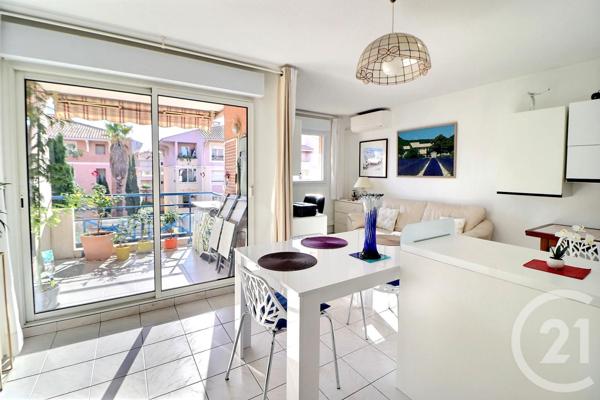Appartement T2 à vendre  2 pièces - 42,05 m2 FREJUS - 83