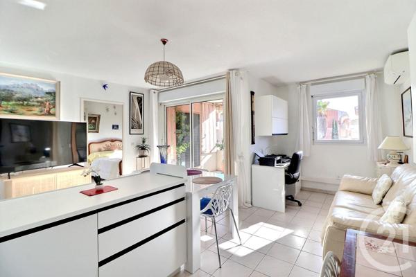 Appartement T2 à vendre  2 pièces - 42,05 m2 FREJUS - 83