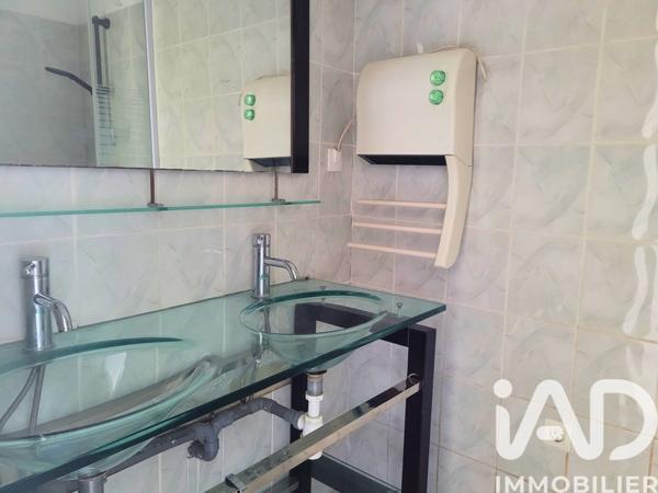 Appartement à vendre 3 pièces 47 m² Saint-Maximin-la-Sainte-Baume